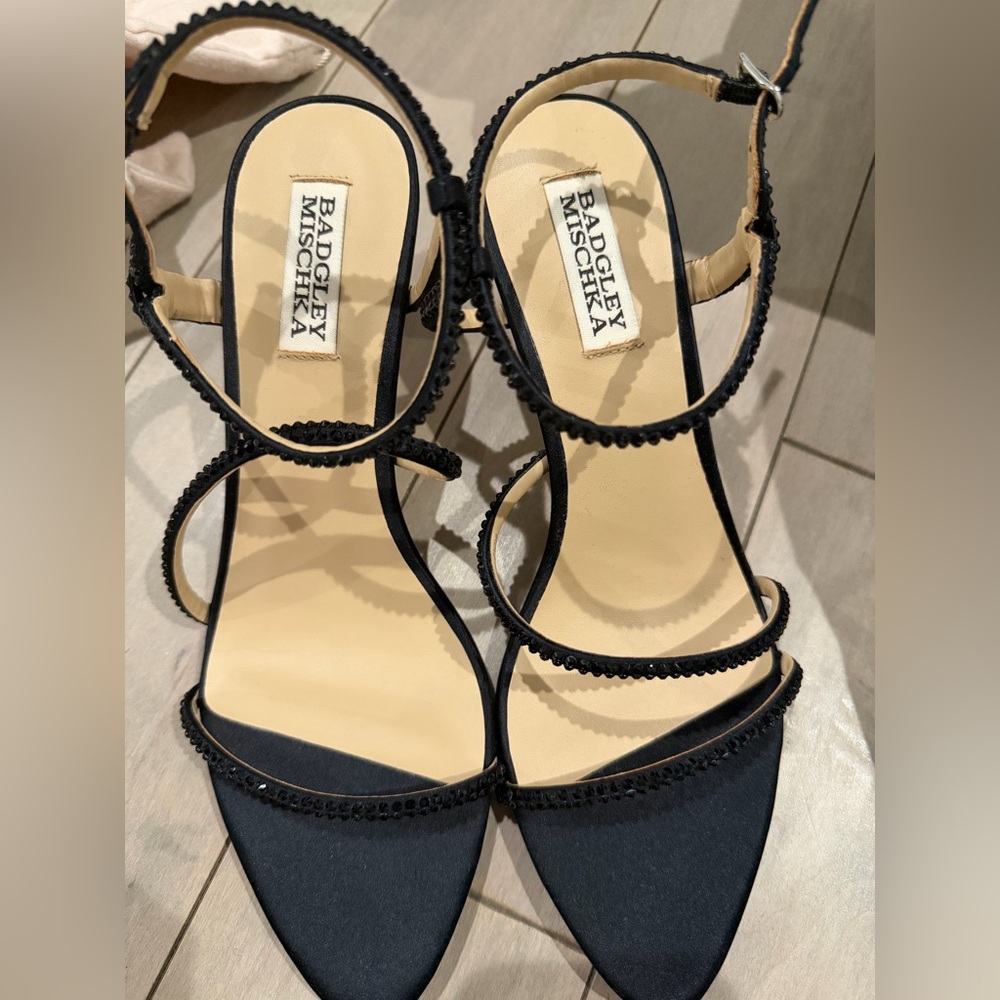 NWT: Badgley Mischka Julianna Black Satin Strappy Heels new in box with dust bag - Picture 14 of 14